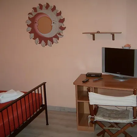B&B Sabrina Home